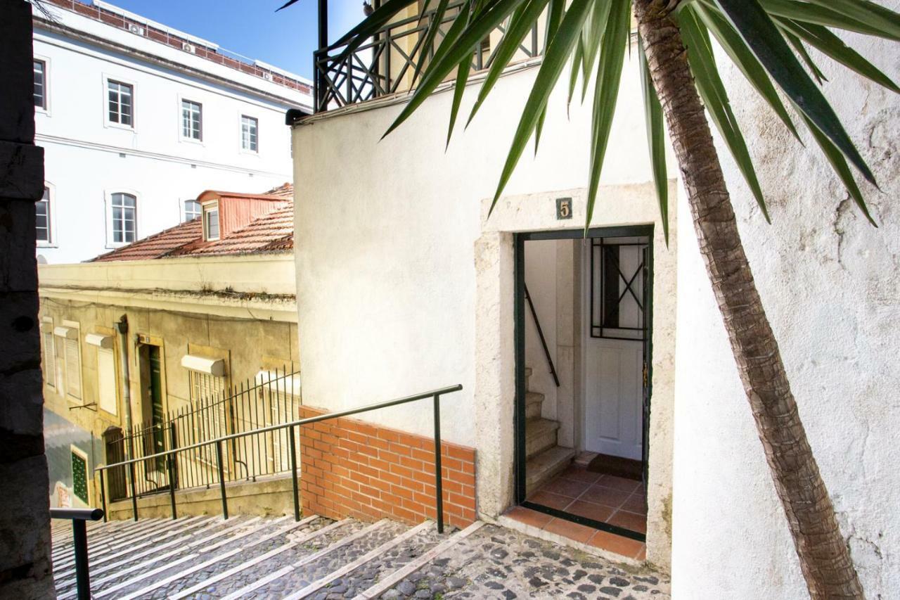 Altido Bohemian Studio With Terrace By The Santa Apolonia Train Station Apartment Lisbon Exterior photo